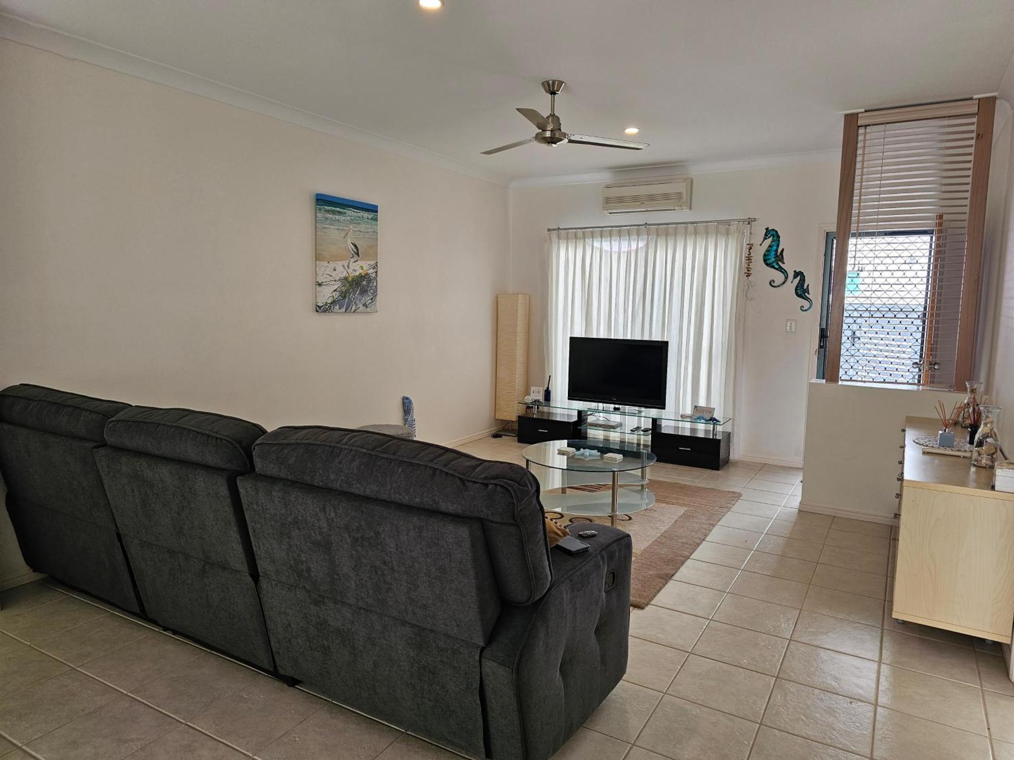 Koola Beach Apartments Bargara Exterior photo