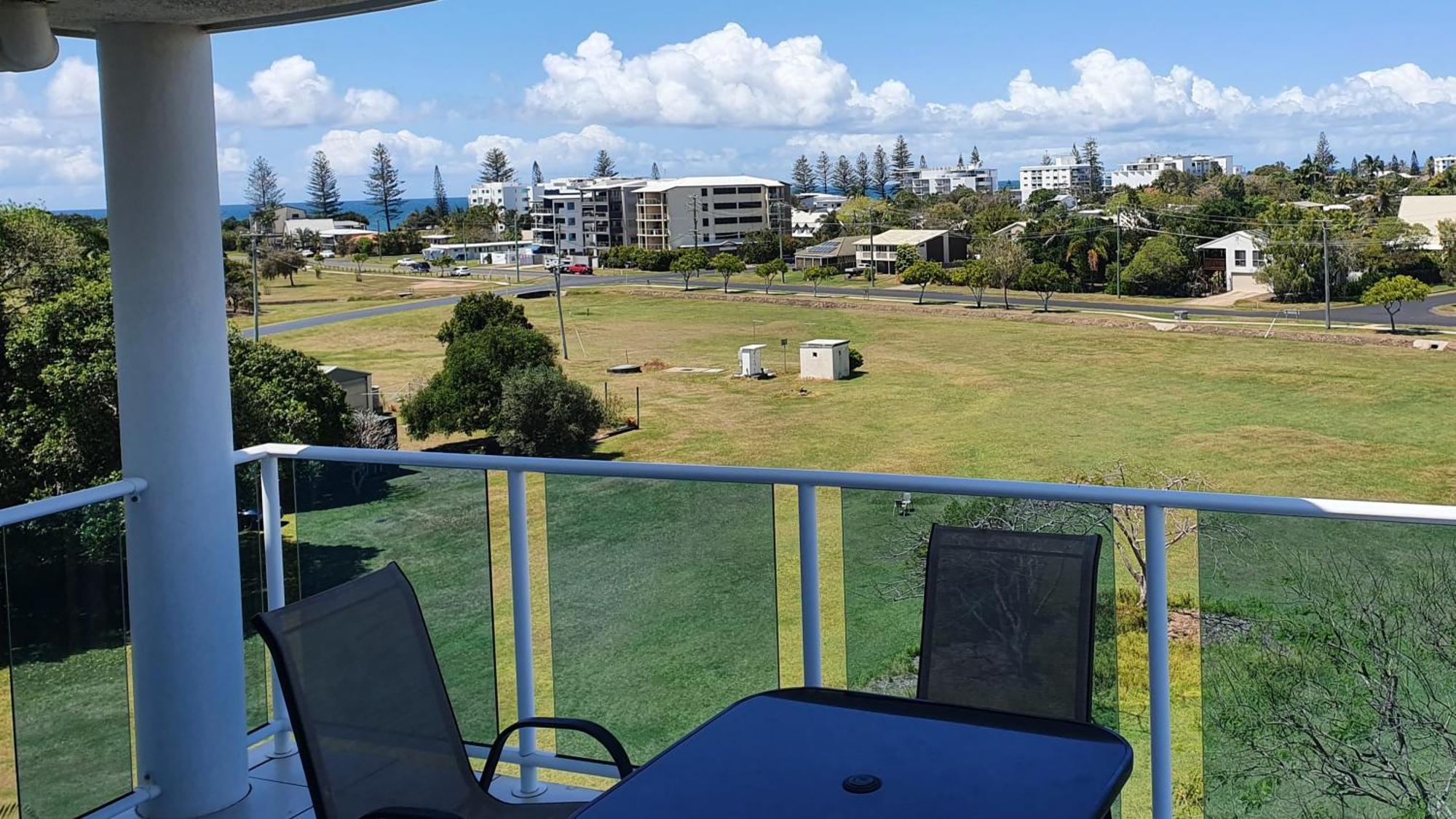 Koola Beach Apartments Bargara Exterior photo