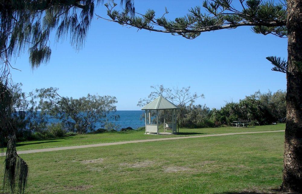 Koola Beach Apartments Bargara Exterior photo