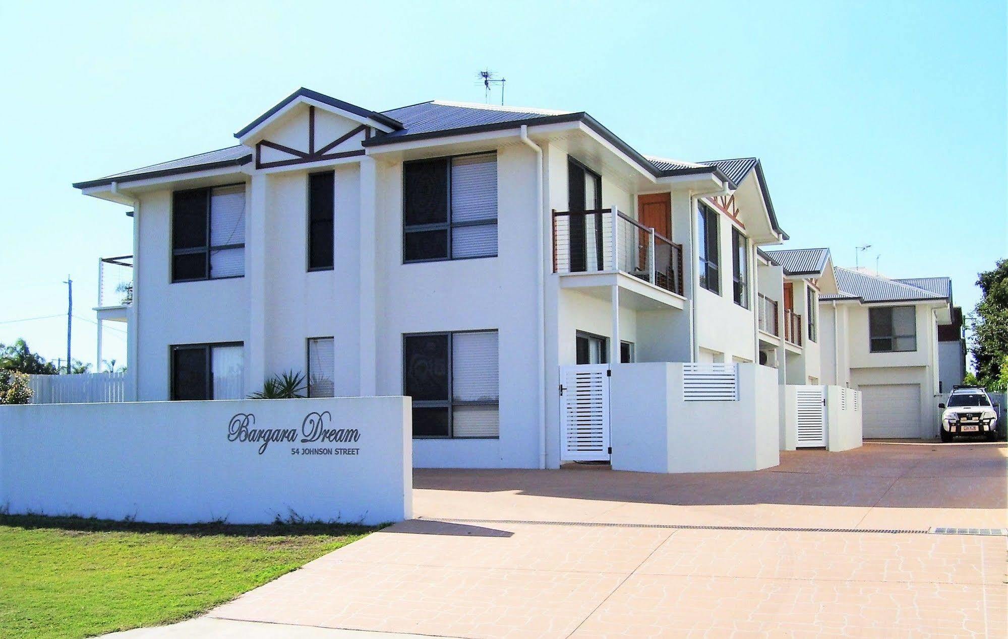Koola Beach Apartments Bargara Exterior photo
