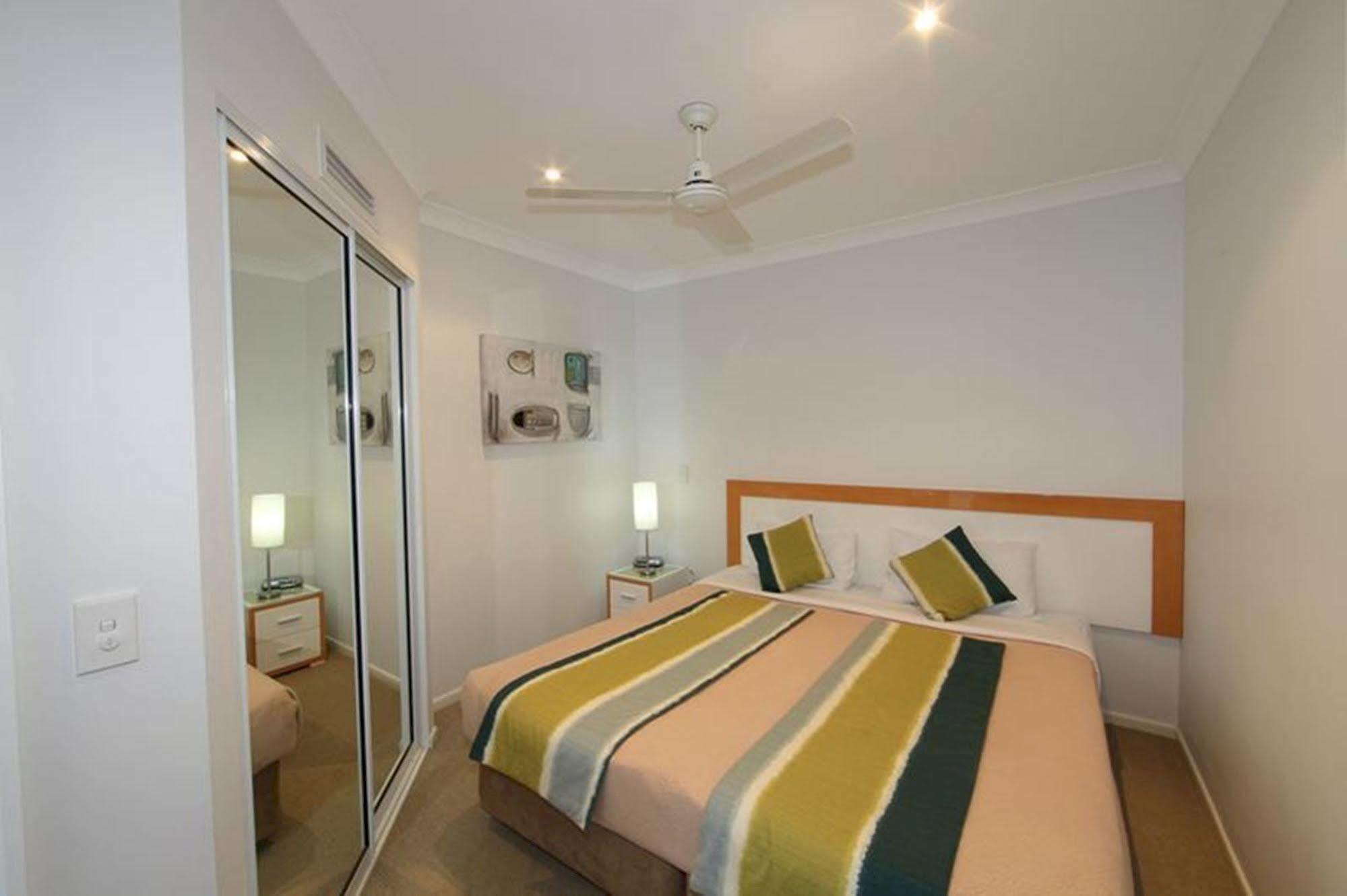 Koola Beach Apartments Bargara Exterior photo