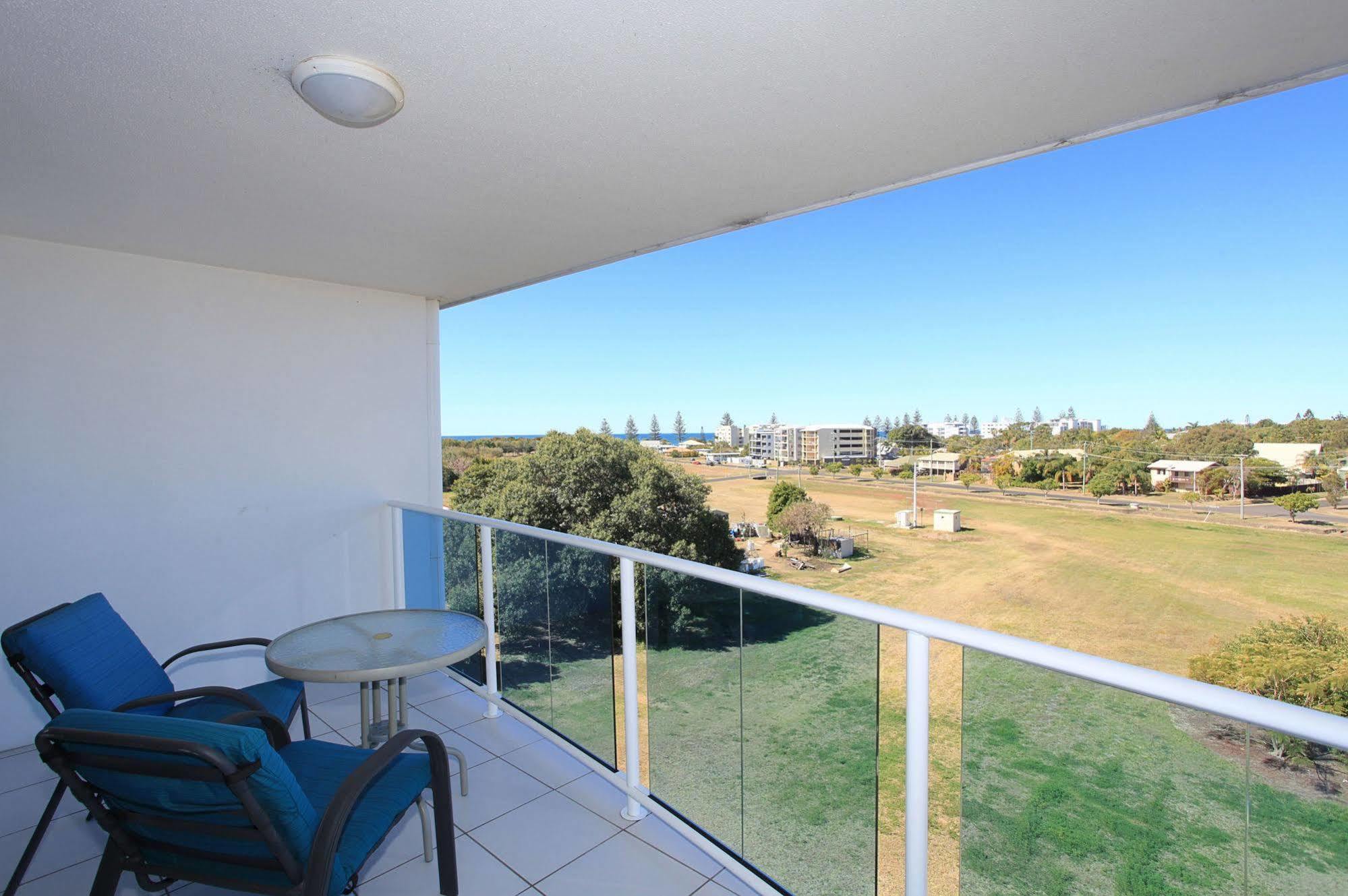 Koola Beach Apartments Bargara Exterior photo
